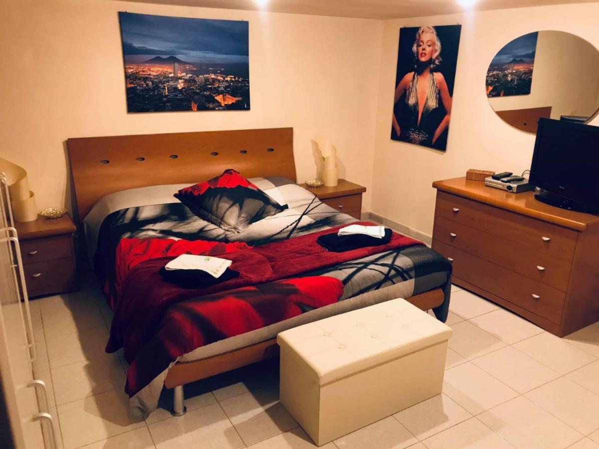 Lucy Hostel Napoli Dış mekan fotoğraf